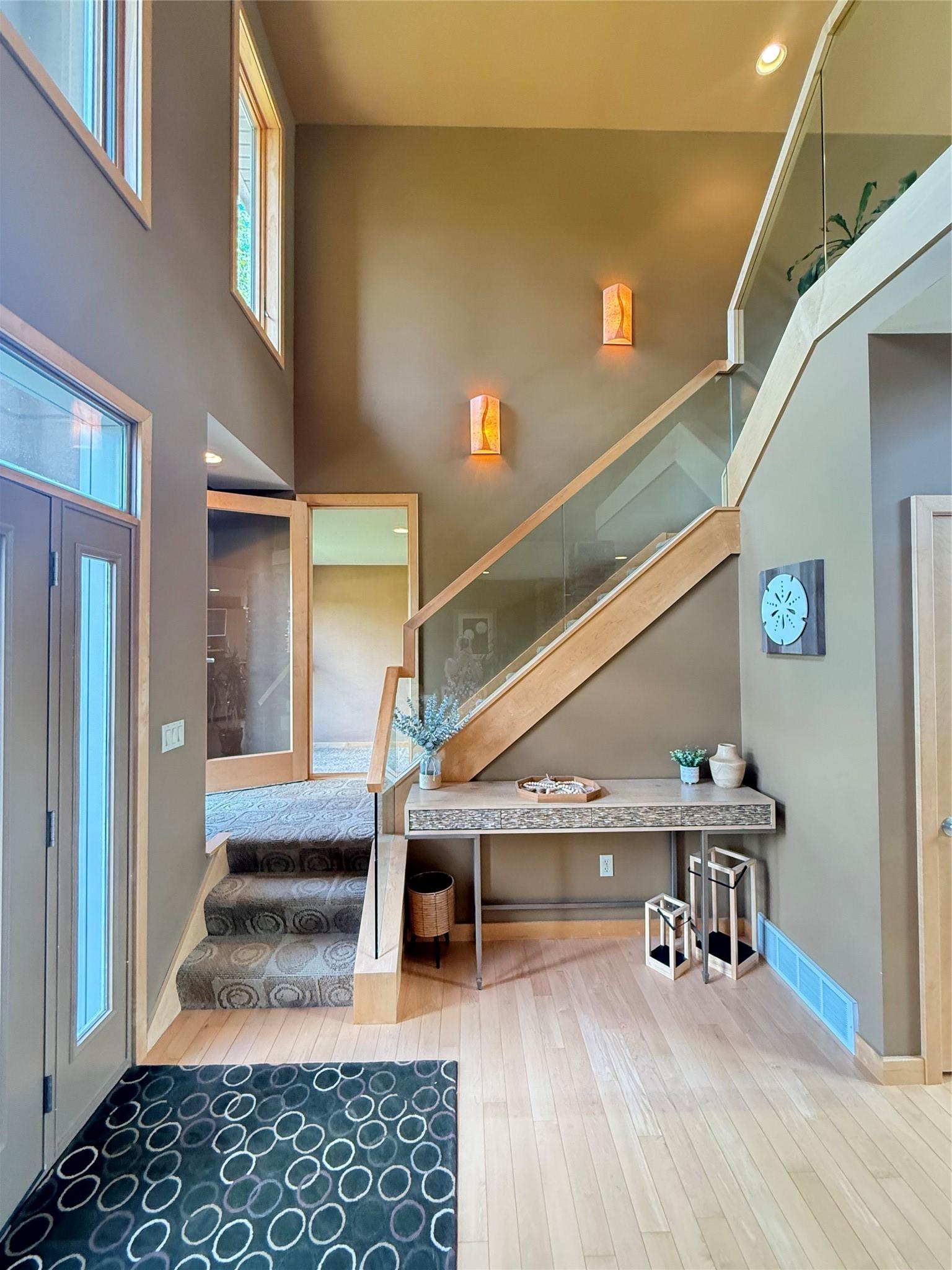 Image 4: Entry