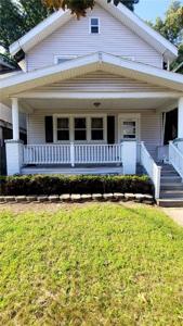 1152 W 5TH Street