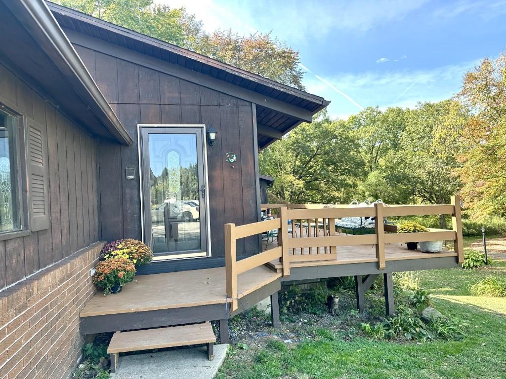 Image 3: Front porch