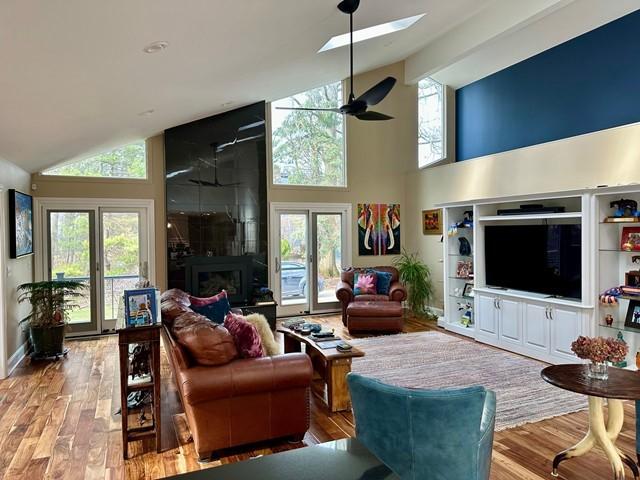 Image 3: Great room