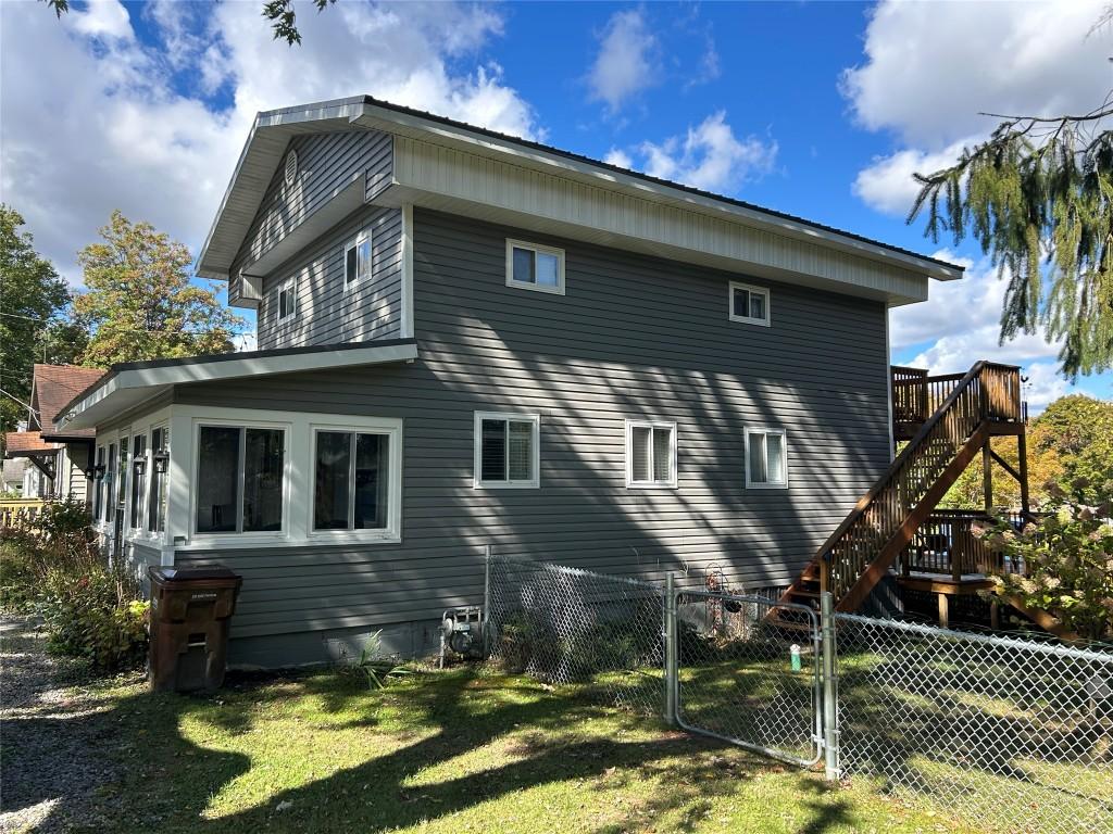 Image 2: side of house