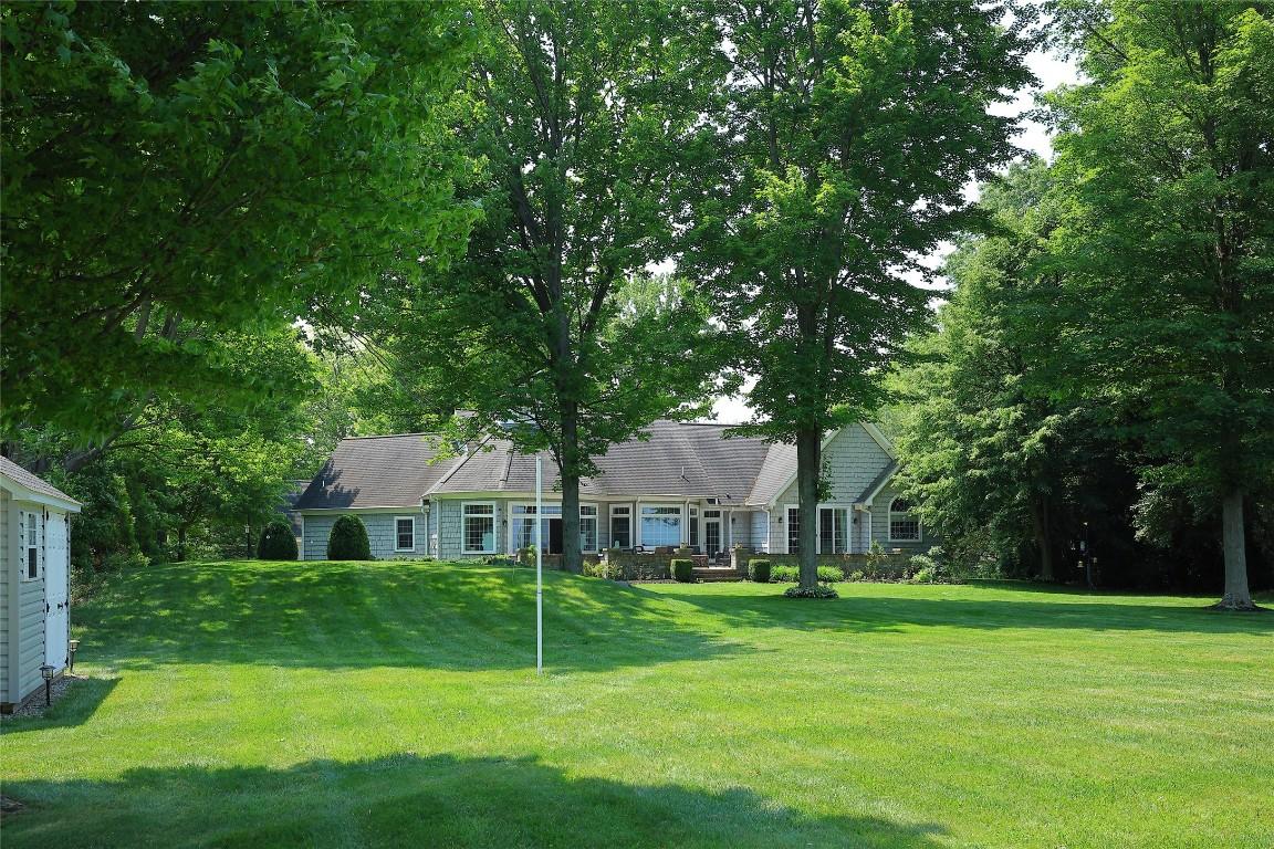Image 3: Front Lawn