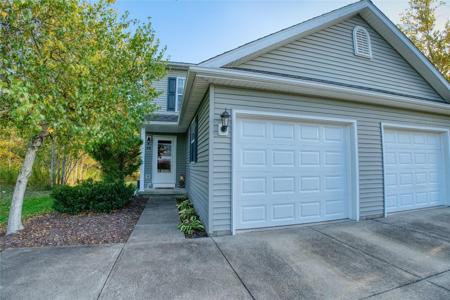 416-438 HILLCREST Drive