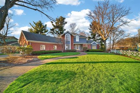 115 FOX HOLLOW Lane