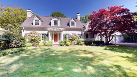 1902 S SHORE Drive
