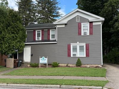 109 E NORMAL Street
