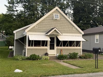 121 CHERRY Street