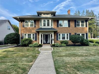 425 FRONTIER Drive