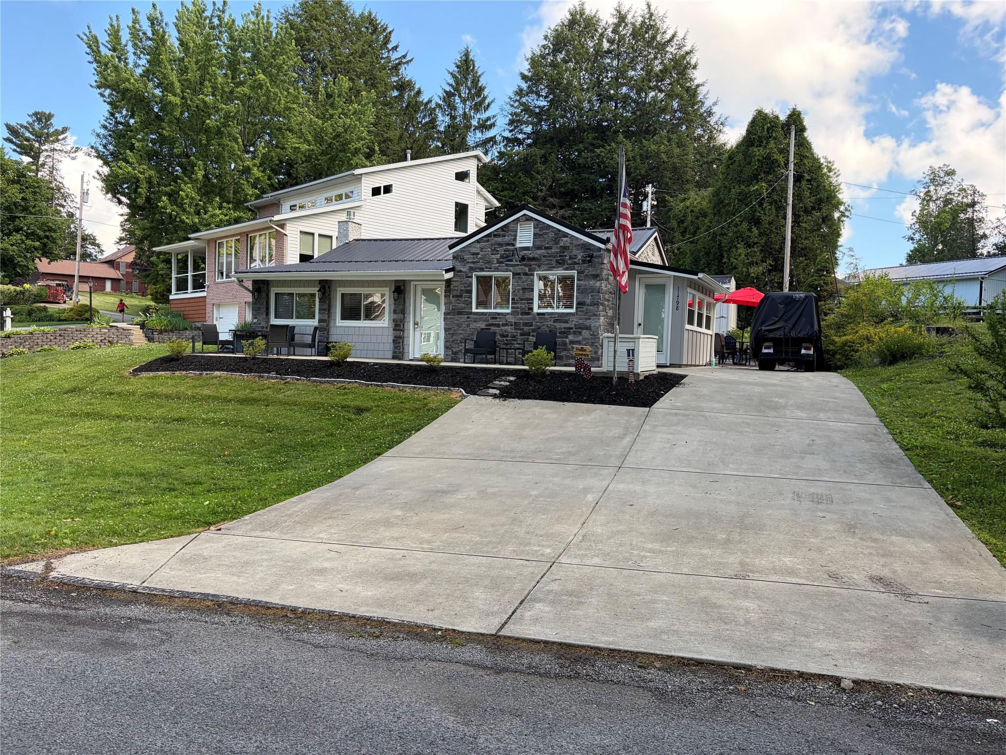Image 3: front of home