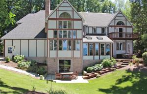 125 VOYAGEUR Drive