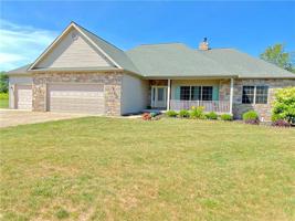 2016 CREEKSIDE Drive