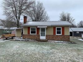 1117 CLOVER Lane