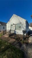 813 SAINT CLAIR Avenue