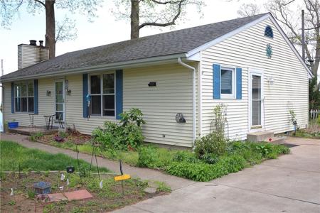 275 SUNSET Drive