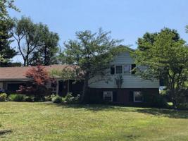 304 HILLCREST Drive