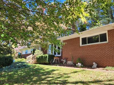 671 FREEPORT Road