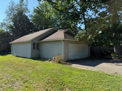 10613 CHEROKEE Trail