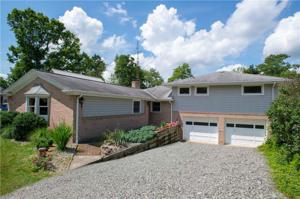 5851 MAPLE Way