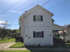 102/104 S WATER Street