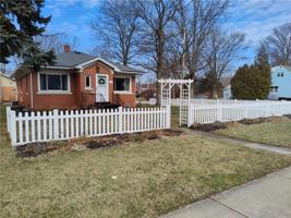 3832 E LAKE Road