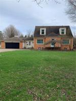 4227 W LAKE Road