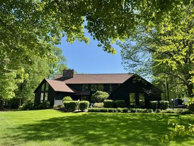 251 WOLF POINT Drive