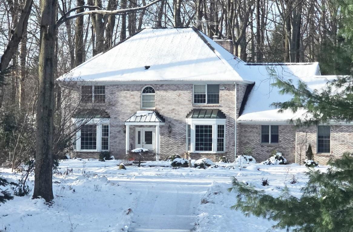 Image 2: Front of Home