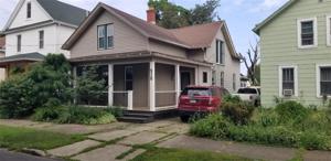 910 W 3RD Street
