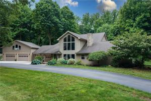 7215 PINE TREE Court