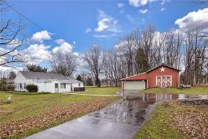 8695 E LAKE Road