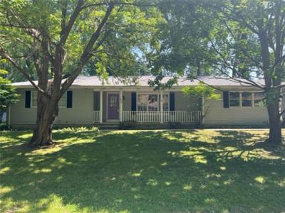 5439 LAKE SHORE Drive
