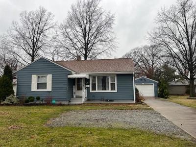 3814 E LAKE Road