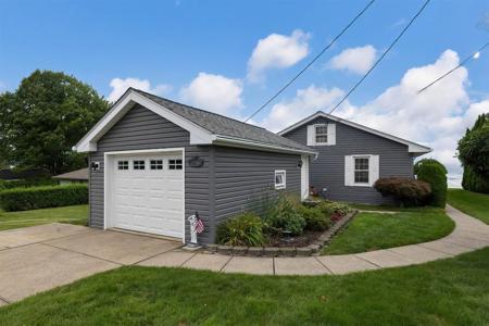 11768 OLD LAKE Road