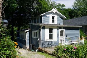 61 HILLTOP Road