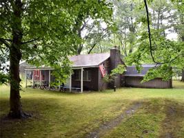 1774 GLEN WOOD Drive