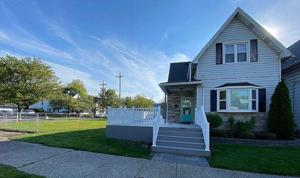 126 CHESTNUT Street