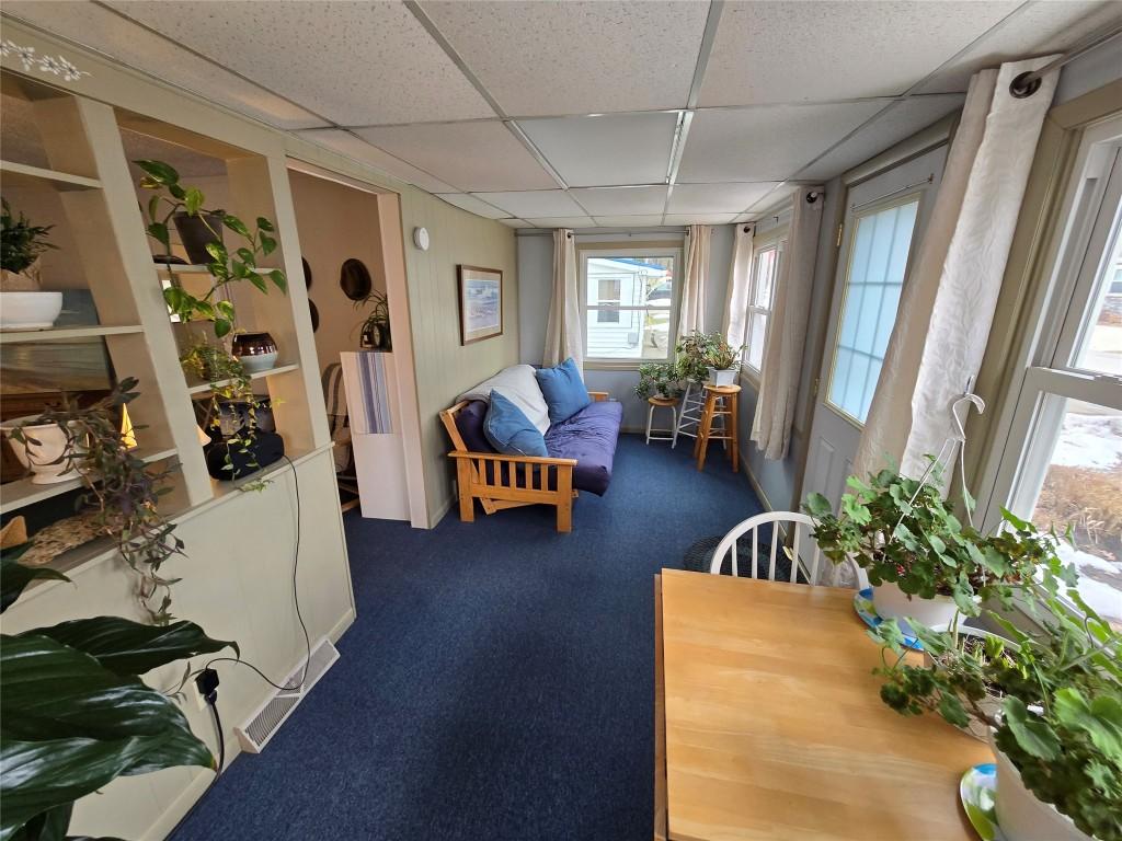 Image 2: Heated Sunroom
