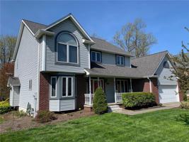 210 OAK TREE Court
