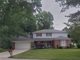 1075 MULBERRY Court