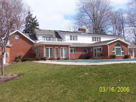 600 RIDGEVIEW Drive