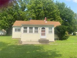 1396 LAKEVIEW Drive