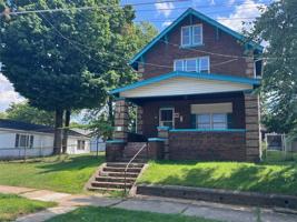 631 W 5TH Street