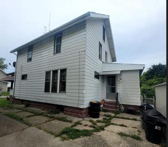 609 BIRCH Court