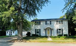 1504 W 4TH Street