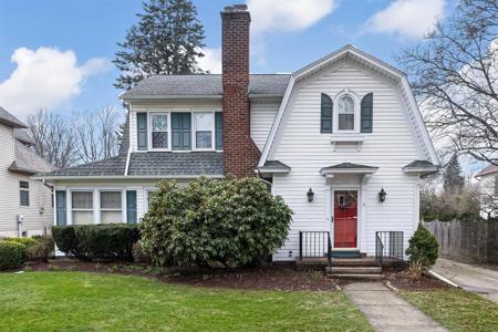 306 SHAWNEE Drive