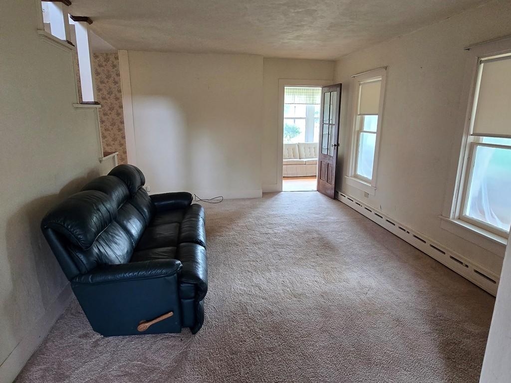 Image 3: sitting room