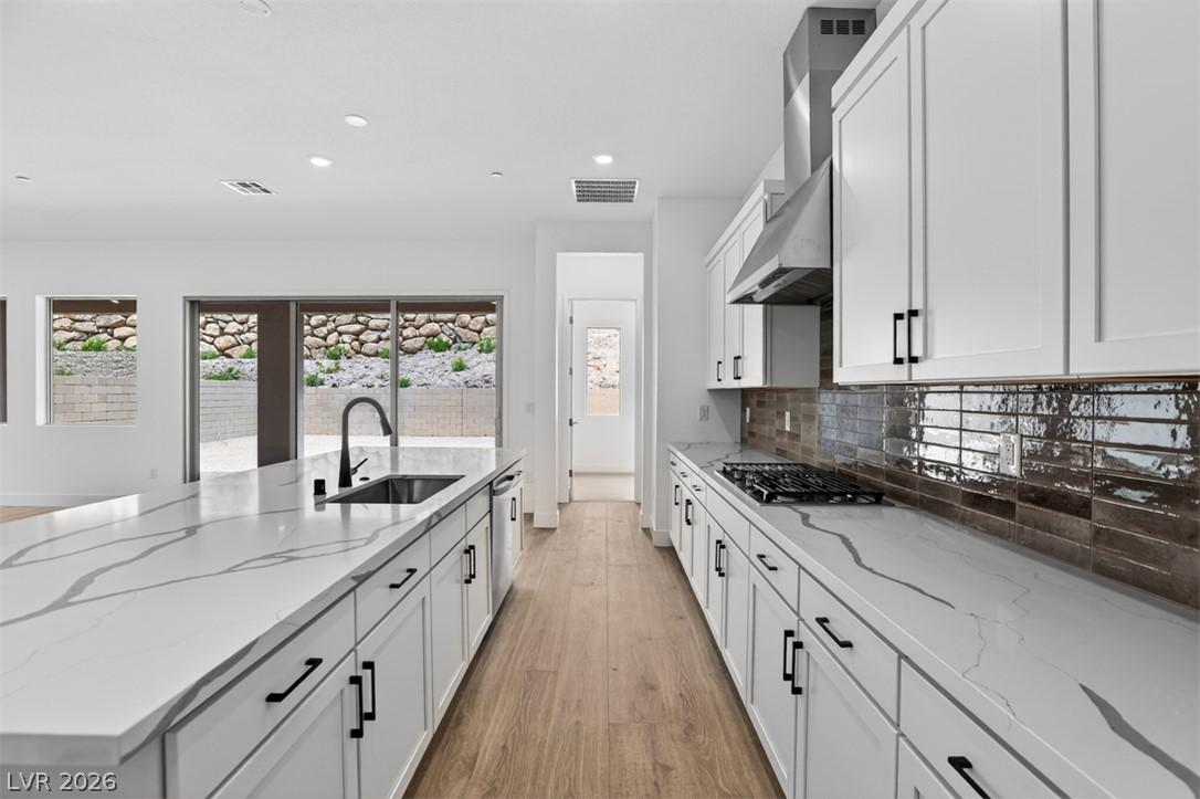 Image 3: 378 Tigullio Avenue ~ Ready Now