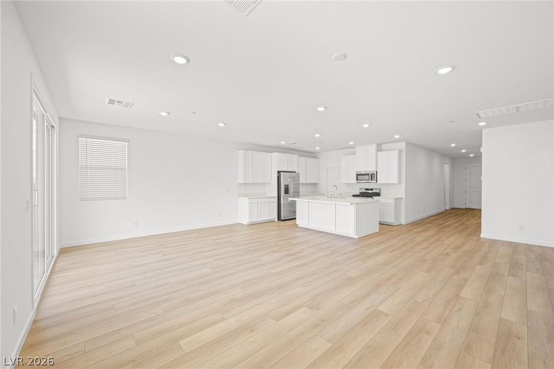 Image 4: An open concept design seamlessly connects the gen