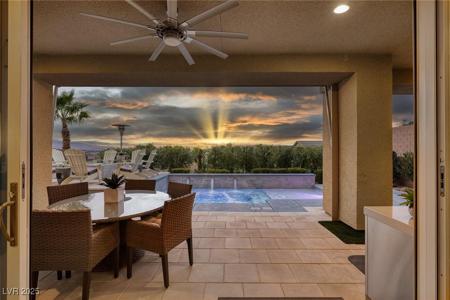 7 Hilltop Crest Street