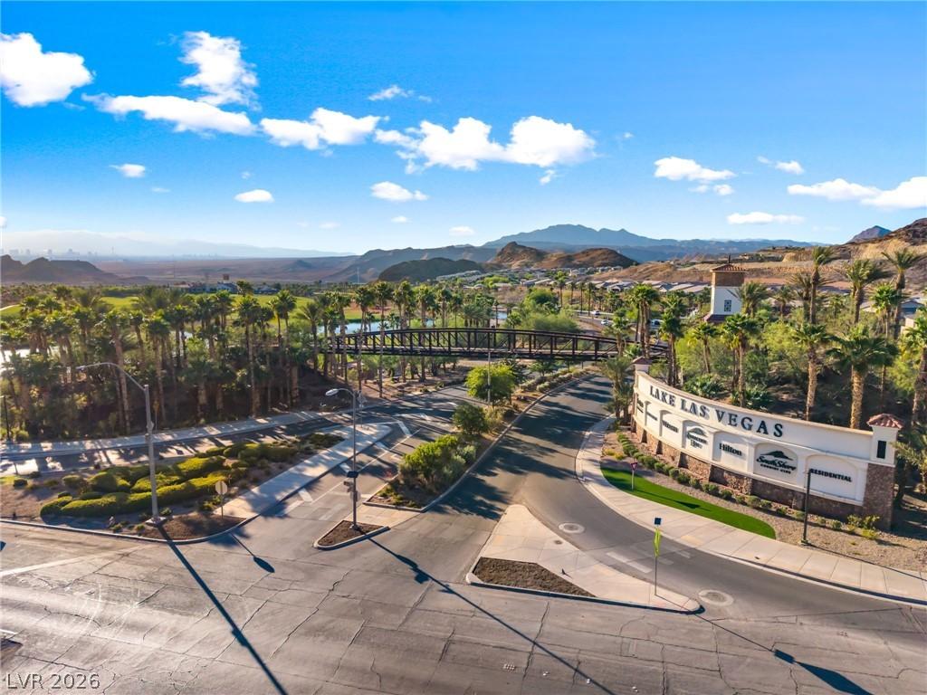 Image 4: Welcome to Lake Las Vegas, where scenic beauty mee